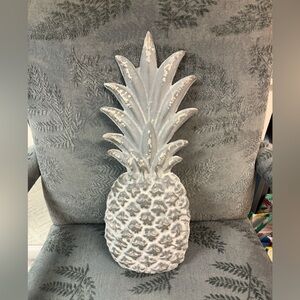 Decorative Gray Pineapple Wall Decor